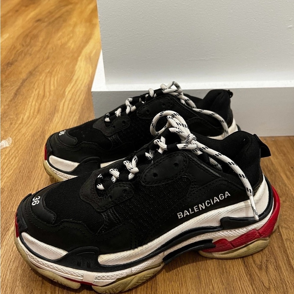 Balenciaga Triple S